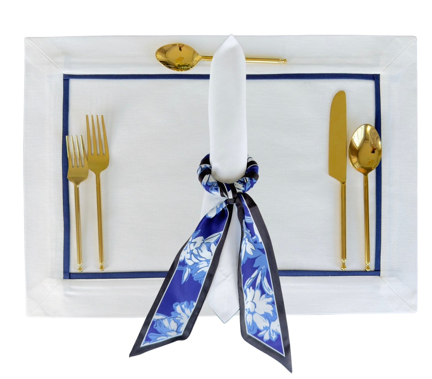 The White and Navy Classic Placemats.