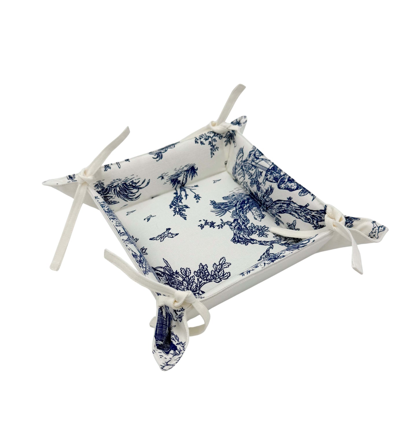 Square double-sided
bread basket.