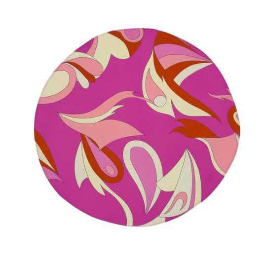 The geometric placemat in pink.