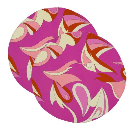 The geometric placemat in pink.