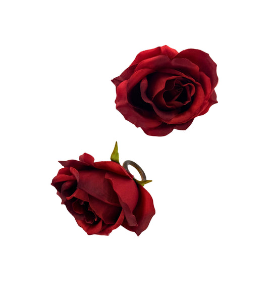The red rose ring.