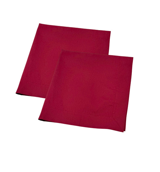 Light burgundy napkins.