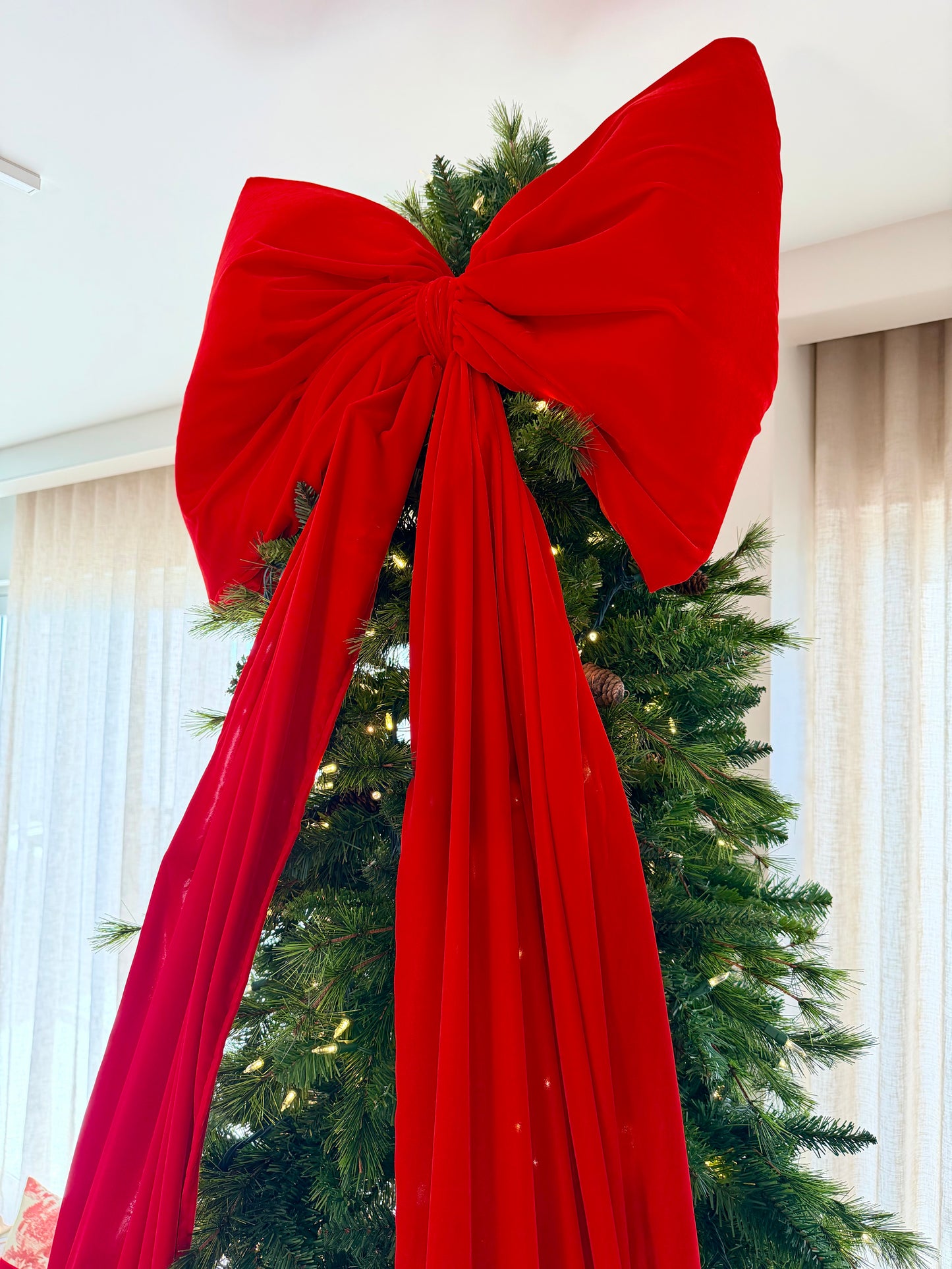 Christmas tree big bow large