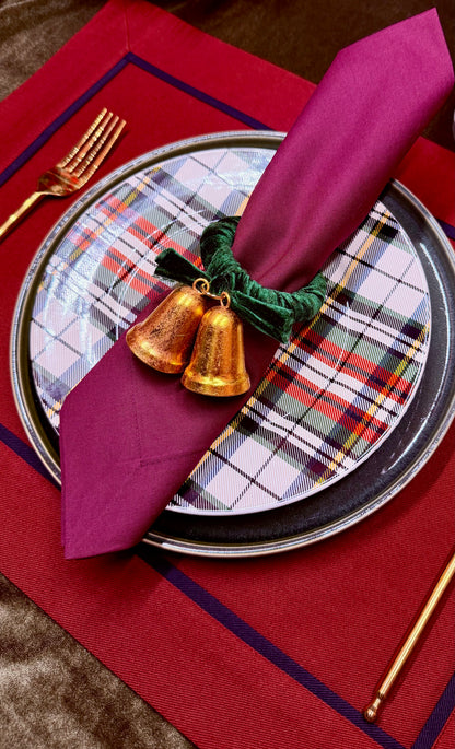 Dark burgundy napkins
