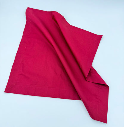 Light burgundy napkins.