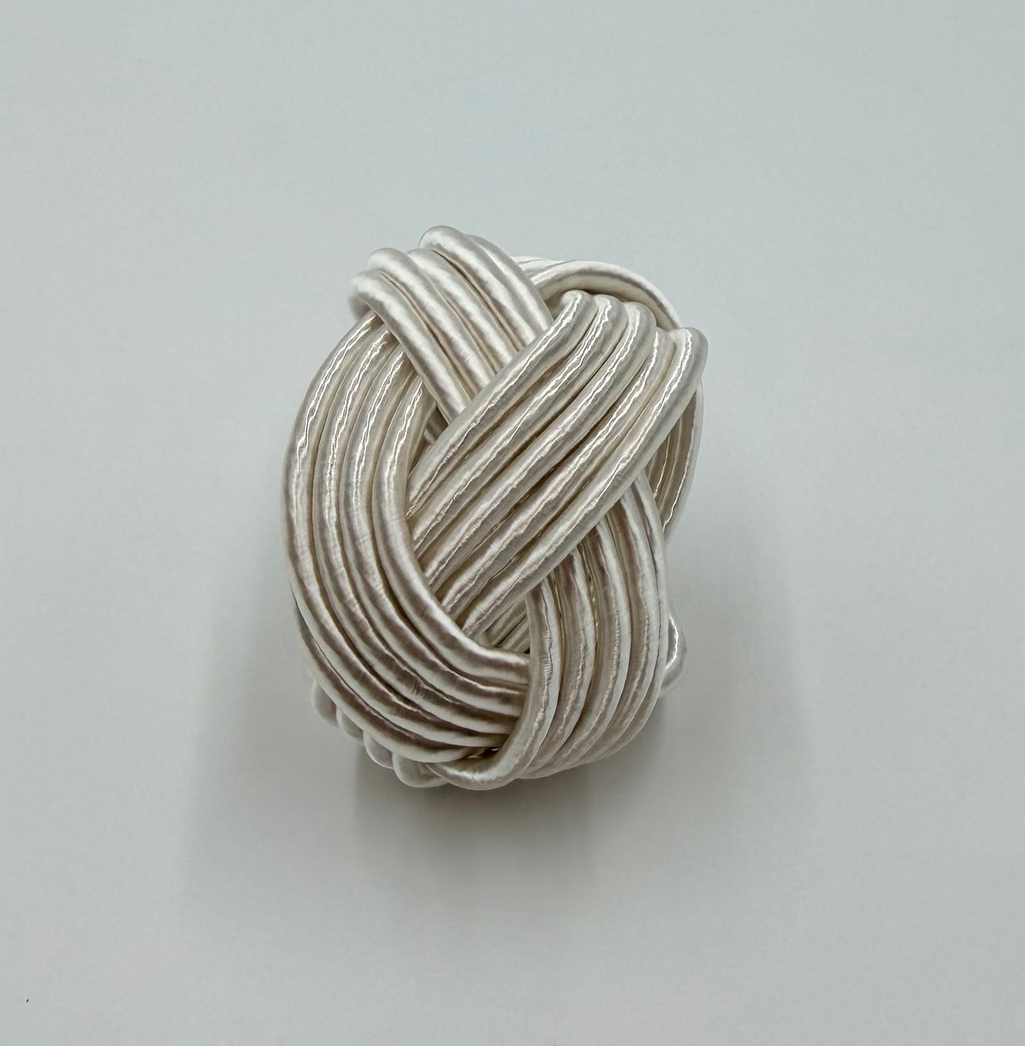 Classic silk napkin ring white