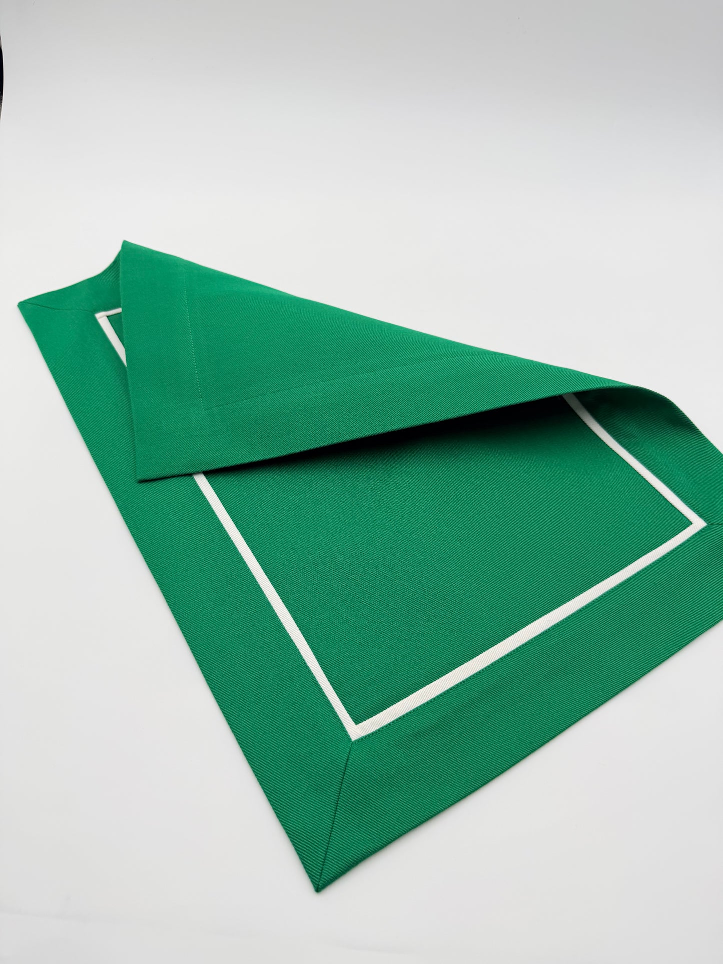 The green classic placemat