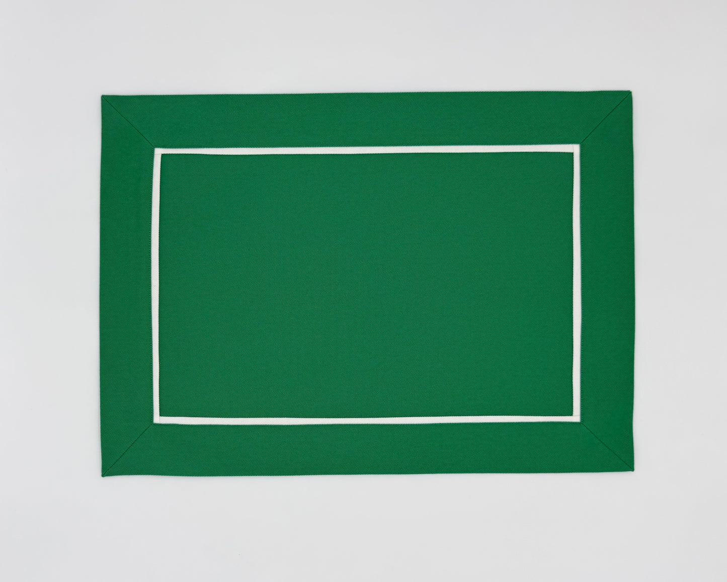 The green classic placemat