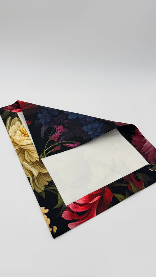 Midnight flowers placemats